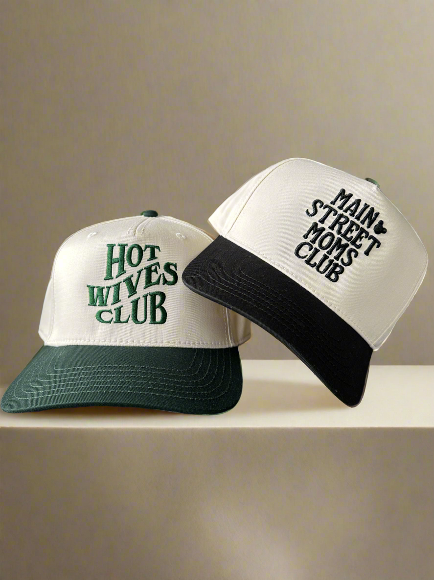 Hot Wives & Disney Moms ✨